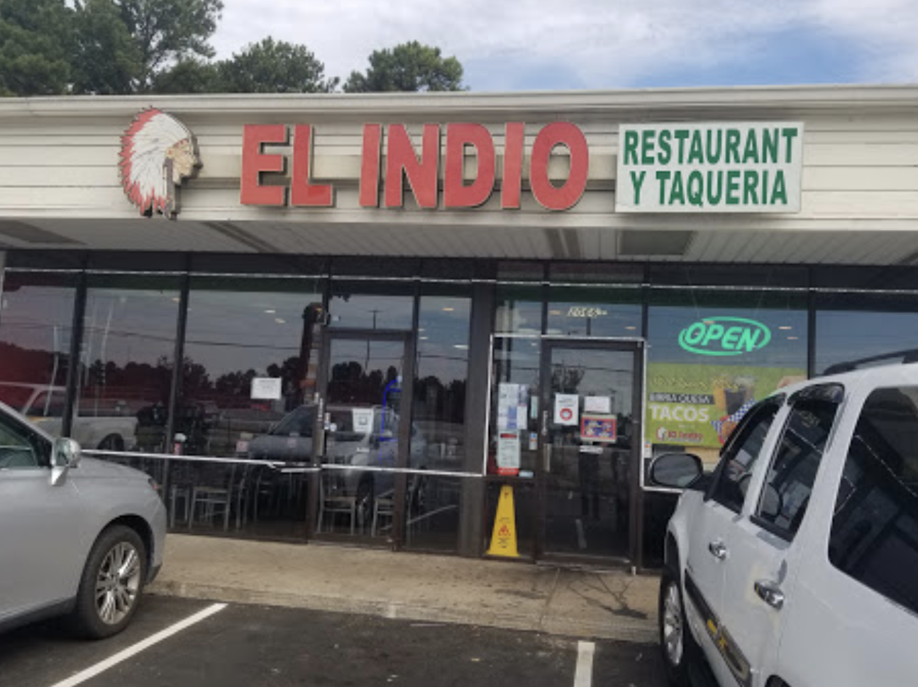 El Indio Restaurant y Taqueria